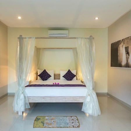 סמיניאק Villa Armani מראה חיצוני תמונה