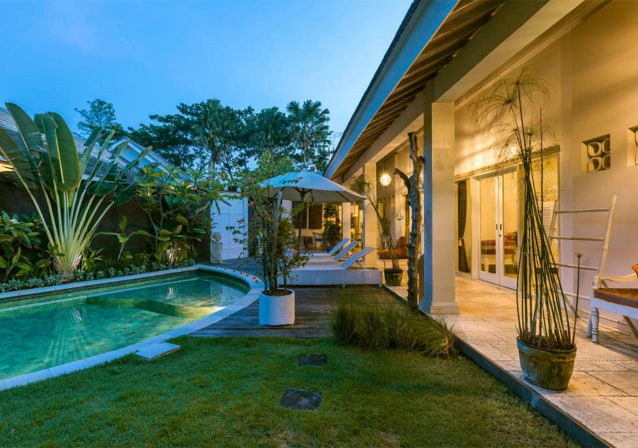 סמיניאק Villa Armani מראה חיצוני תמונה