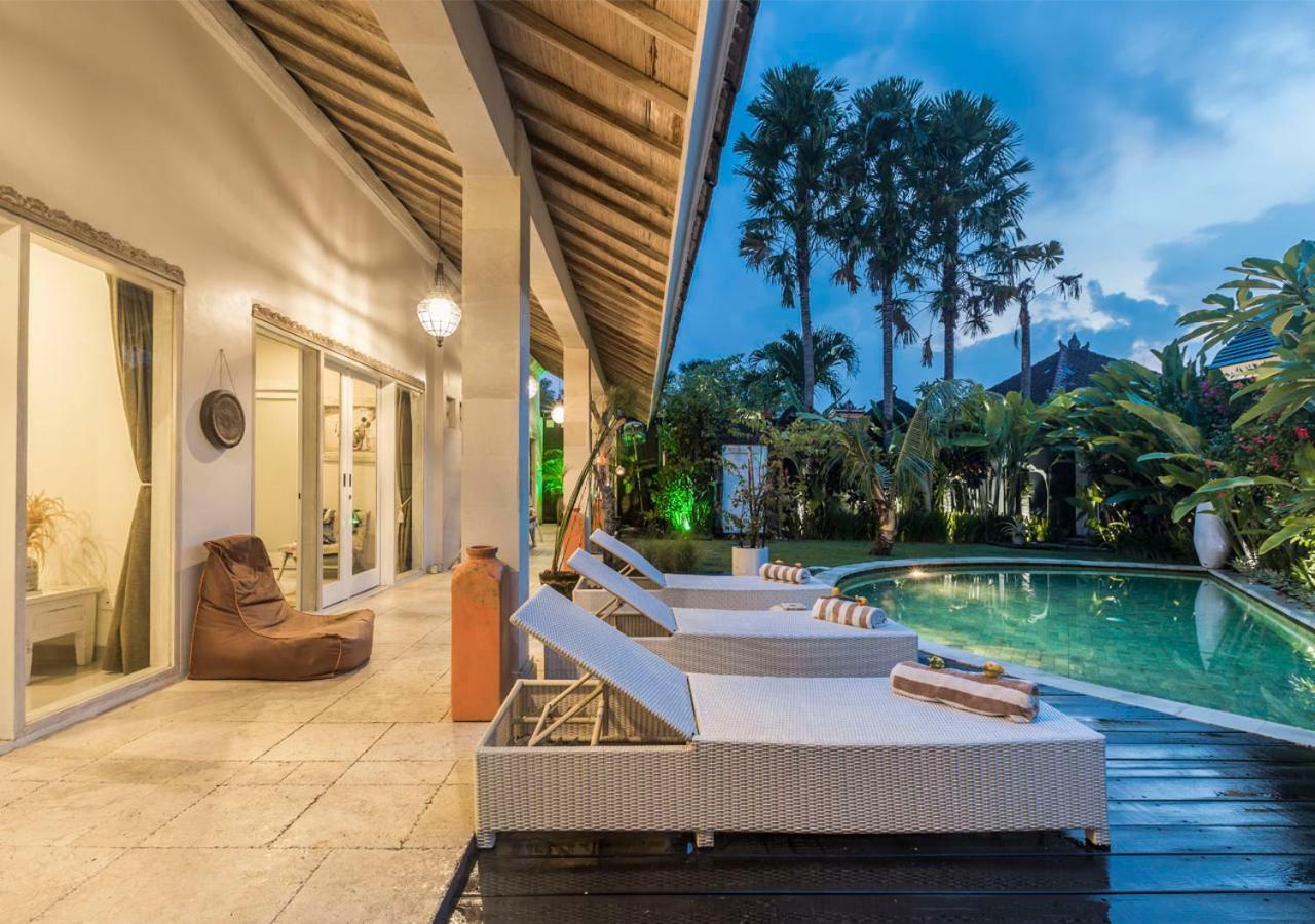סמיניאק Villa Armani מראה חיצוני תמונה