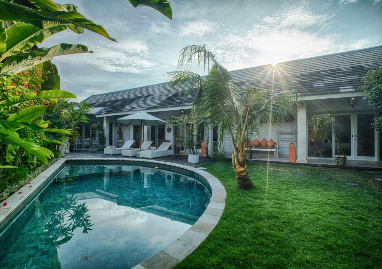 סמיניאק Villa Armani מראה חיצוני תמונה